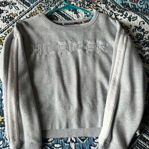 Tommy Hilfiger Gray Crew Neck Sweater Minimalist Design